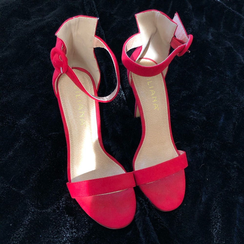 MissLola Red Heels 🍎